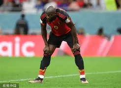 意大利杯赛程吃紧，瓦伦西亚集结日迎来里程碑，气氛紧张，心理建设被强调的简单介绍