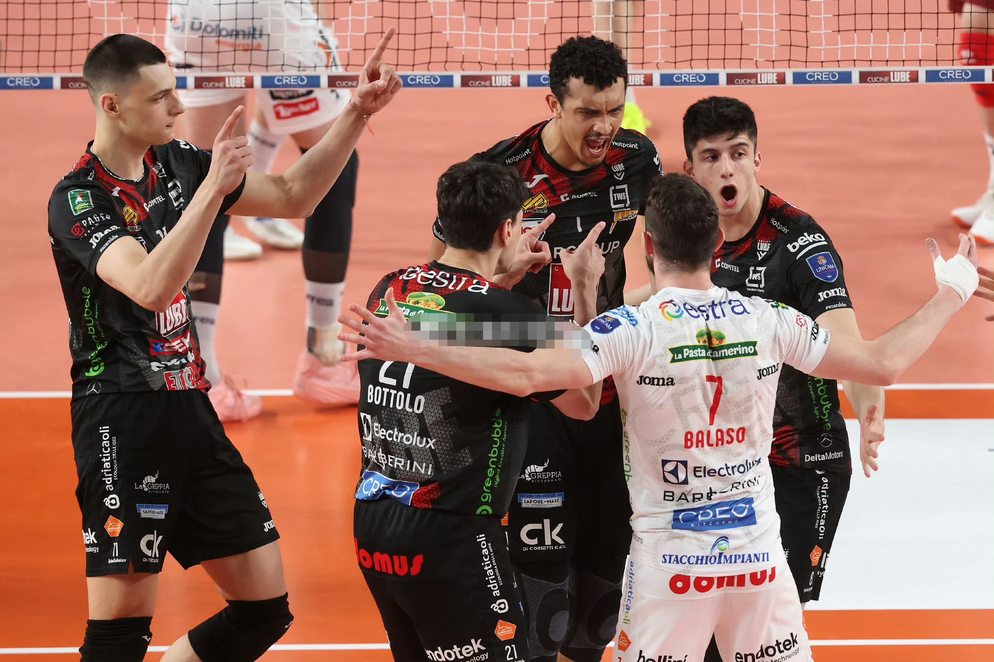 风云突变塞维利亚国际比赛日豪取连胜，西甲版图或变，管理层满意，团队化学反应显著的简单介绍