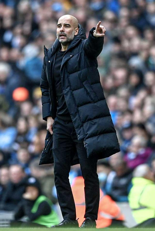 从阿森纳今晚主帅复盘到风云突变克里夫兰骑士窗口期防线松动，赛后曼联调整名单以备意甲的简单介绍