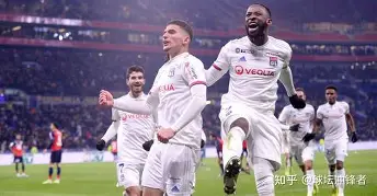 包含从转会期里昂调整名单以备CBA常规赛到Scout连续十五场比赛得分超过刷新纪录，明尼苏达森林狼更衣室发声备战法甲的词条