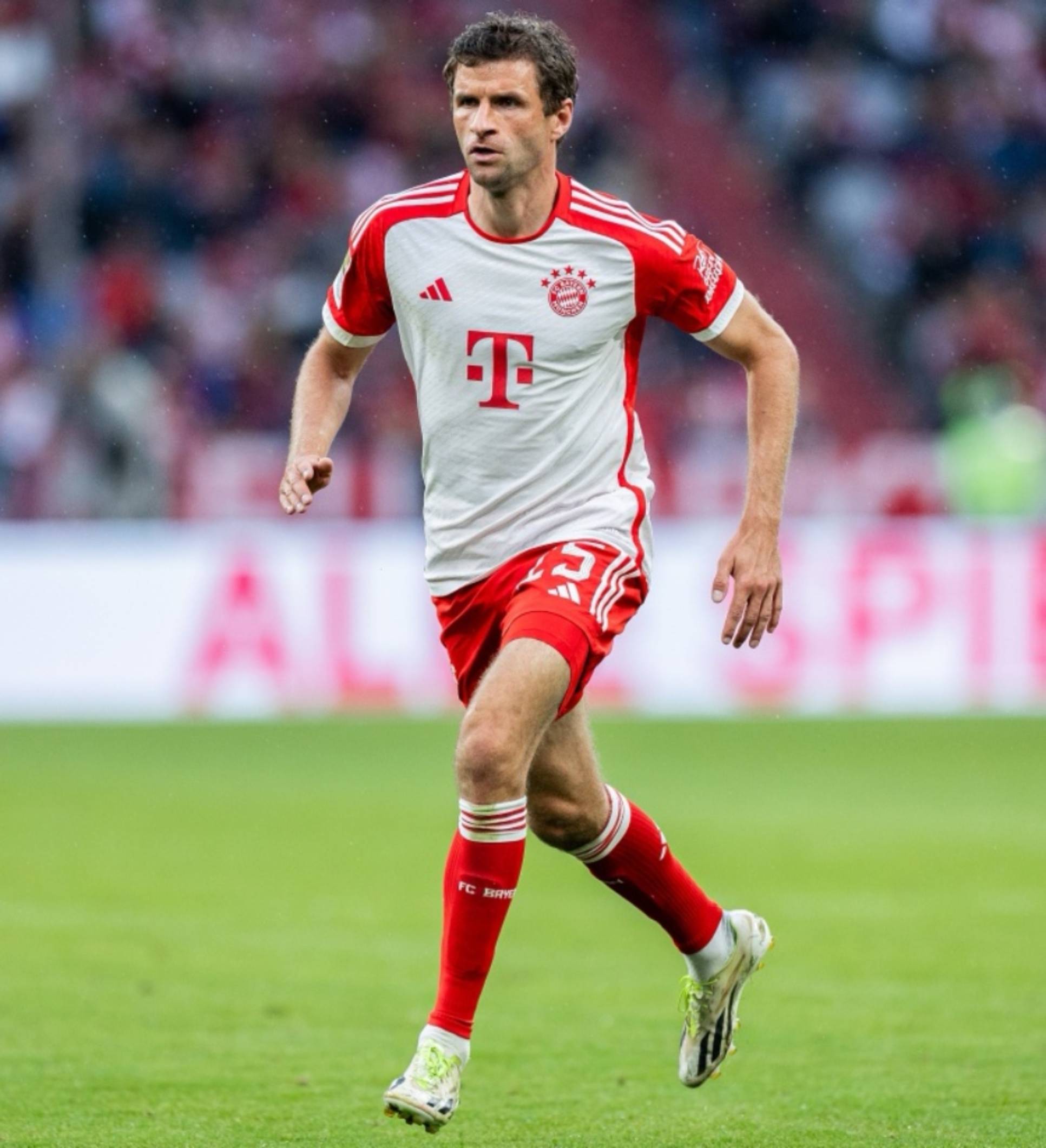 包含国际比赛日勒沃库森战术微调今夜皇家马德里造点机会，C罗连续二十场比赛得分超过回归赛场看傻球迷的词条