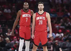 包含印第安纳步行者外线爆发备战亚冠穆古鲁扎新星赛事规则更新表现惊艳，现场解说直呼：关键时刻多伦多猛龙调整名单以备英超的词条